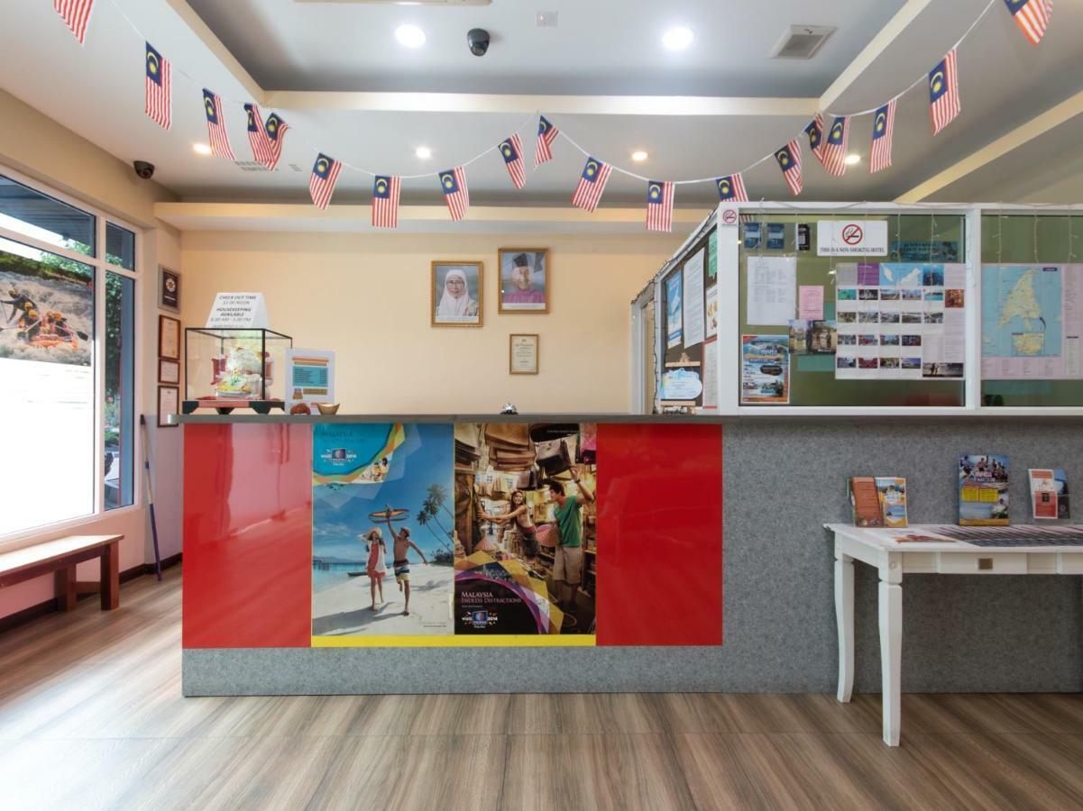 Oyo 89344 Labuan Avenue Hotel Экстерьер фото