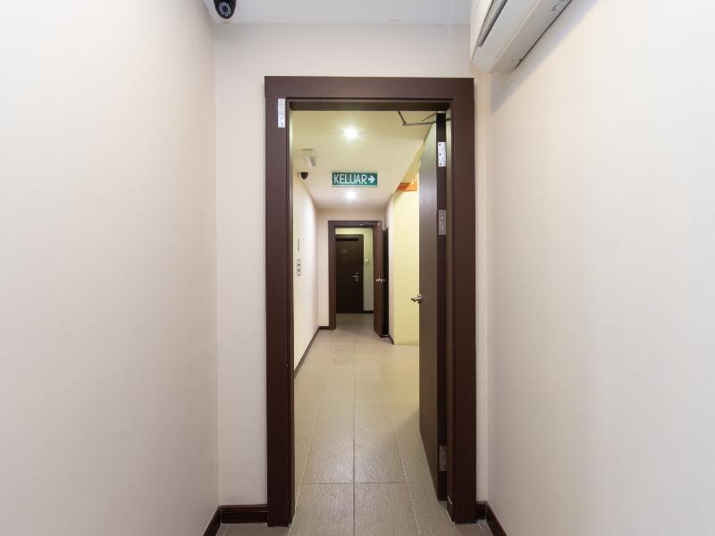 Oyo 89344 Labuan Avenue Hotel Экстерьер фото